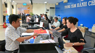 Hà Nội mở cơ chế “làn xanh”, rút ngắn thủ tục cấp phép cho lao động nước ngoài