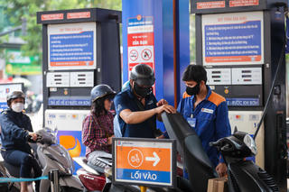 Kéo dài việc giảm thuế nhập khẩu một số mặt hàng xăng dầu về 0% đến hết 30/6