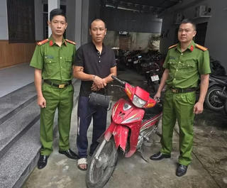 Điểm tin Pháp Luật ngày 04/05: Tạm giữ hình sự đối tượng có 8 tiền án cướp giật tài sản tại Nghệ An