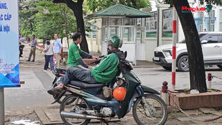 Hà Nội dự kiến siết khu vực hoạt động của xe ôm chạy xăng
