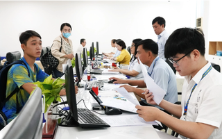 Công chức có hơn 14 năm đóng BHXH xin thôi việc được hưởng chế độ như thế nào?