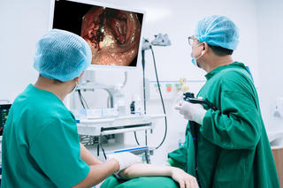 Đang khỏe mạnh, người đàn ông 41 tuổi bất ngờ nhập viện vì xuất huyết tiêu hóa