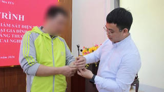 Thí điểm đeo thiết bị giám sát điện tử cho người nghiện ma túy tại Điện Biên