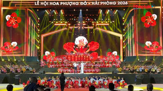 Hàng vạn người dân đất Cảng “cháy” cùng đêm khai mạc Lễ hội Hoa Phượng Đỏ 2026