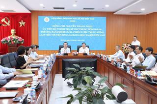 Trưởng ban Ban Chính sách và Chiến lược Trung ương Nguyễn Thanh Nghị làm việc với Viện Hàn lâm Khoa học xã hội Việt nam