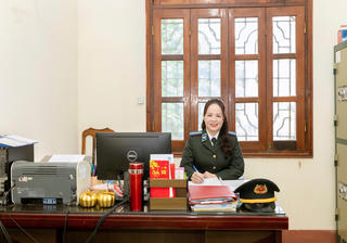 Chấp hành viên đề xuất giảm trừ nghĩa vụ tài chính giúp đương sự tự nguyện bàn giao tài sản duy nhất 
