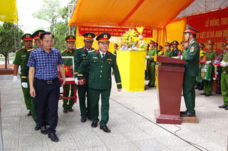 Trang nghiêm lễ truy điệu, an táng 5 hài cốt liệt sĩ tại Quảng Trị