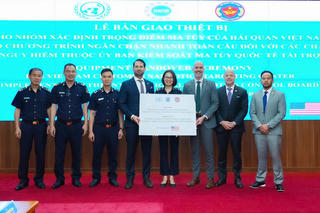 Hỗ trợ thiết bị gần 20 nghìn USD cho đơn vị xác định trọng điểm ma túy tại Hải quan Việt Nam