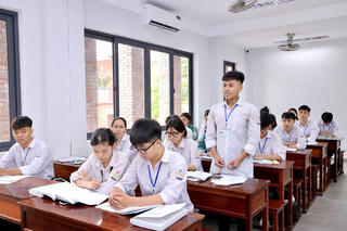 Không để thiết bị công nghệ trở thành ‘lỗ hổng’ phòng thi