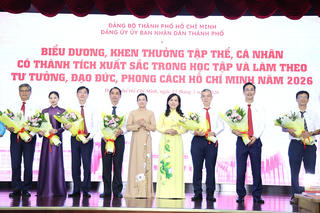 TP Hồ Chí Minh tôn vinh những ‘ngọn cờ’ học tập và làm theo tư tưởng, đạo đức, phong cách Hồ Chí Minh 