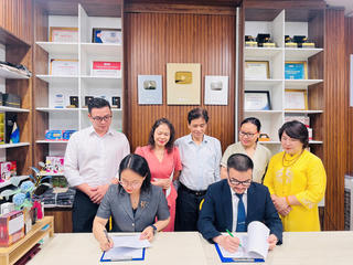 AZC Global Holdings và IEES ký kết hợp tác chiến lược phát triển giáo dục, công nghệ vì cộng đồng