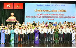 TP Hồ Chí Minh biểu dương các điển hình xuất sắc trong học tập, làm theo tư tưởng, đạo đức Hồ Chí Minh