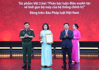 Báo PLVN đoạt giải Cuộc thi 'Bảo vệ nền tảng tư tưởng của Đảng trong tình hình mới'