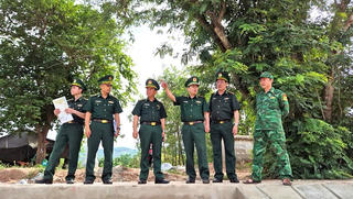 Phó Tư lệnh BĐBP kiểm tra công tác phòng, chống tội phạm tại tuyến biên giới Quảng Trị