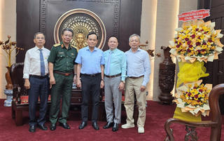 Ấm áp buổi thăm xã giao của Hội đồng hương Hải Phòng với Bí thư Thành ủy TP.HCM