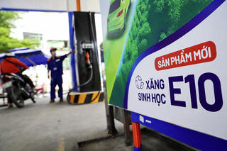 Đảm bảo lộ trình triển khai xăng E10 để phát triển bền vững