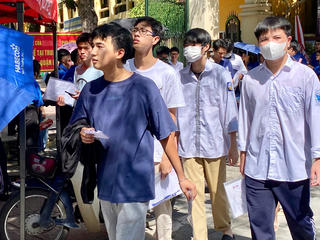 Hà Nội chủ động chống nắng nóng và gian lận công nghệ cao trong kỳ thi vào lớp 10