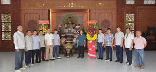 Hội Cựu chiến binh cơ quan Bộ Tư pháp dâng hương tri ân các Anh hùng liệt sĩ tại căn cứ Trung ương Cục miền Nam và địa đạo Củ Chi