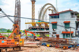 Bộ Xây dựng: Rà soát năng lực nhà thầu, thúc tiến độ dự án cầu sông Đuống