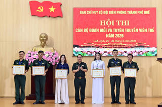 Sôi nổi Hội thi Cán bộ đoàn giỏi và Tuyên truyền viên trẻ Bộ đội Biên phòng TP Huế