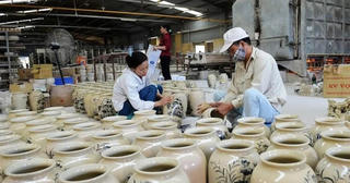 Từ 1/7, doanh nghiệp siêu nhỏ được sử dụng người thân làm kế toán