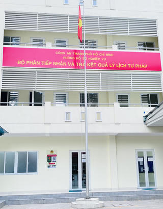Một năm chuyển giao cấp Phiếu lý lịch tư pháp: Thủ tục dần ổn định, hồ sơ trực tuyến chiếm hơn 90%