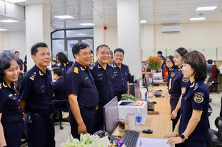 Thực hiện thủ tục thông suốt cho 1.075 tờ khai trong ngày đầu triển khai thí điểm mô hình thông quan tập trung