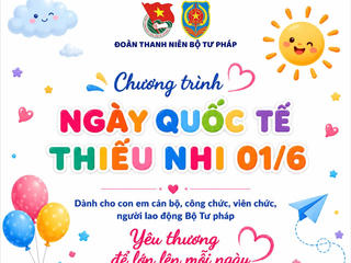 Đoàn Thanh niên Bộ Tư pháp trao tặng quà cho con em cán bộ Bộ Tư pháp nhân Ngày Quốc tế Thiếu nhi 01/6