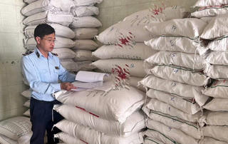 Đắk Lắk tăng cường chống buôn lậu, hàng giả đối với mặt hàng đường cát