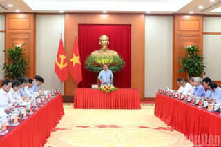 Xây dựng một Việt Nam hùng cường, thịnh vượng, dân chủ, công bằng, văn minh, hạnh phúc