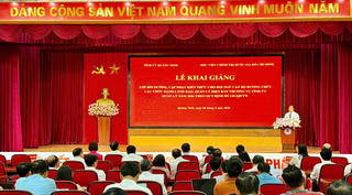 Trường Đào tạo Cán bộ Nguyễn Văn Cừ: Khai giảng lớp bồi dưỡng kiến thức cho lãnh đạo, quản lý