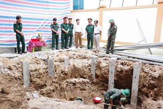 Tìm thấy 4 hài cốt liệt sĩ và nhiều di vật quân nhân tại phường Quảng Trị