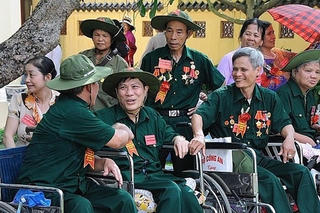 Hơn 1,56 triệu người có công được tặng quà dịp kỷ niệm Ngày Thương binh - Liệt sĩ