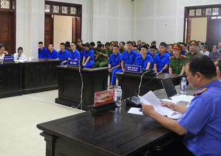Án tử hình cho 2 đối tượng mua bán trái phép hơn 400 kg cần sa