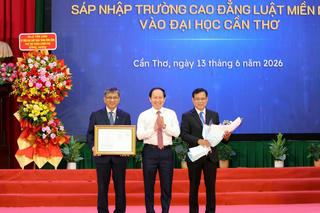 Công bố quyết định sáp nhập Trường Cao đẳng Luật miền Nam vào Đại học Cần Thơ