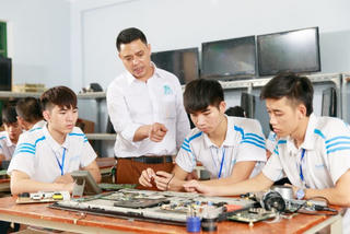 Người dạy nghề có thể được công nhận năng lực qua đánh giá thực tế