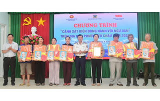 BTL Vùng Cảnh sát biển 4 đồng hành với ngư dân
