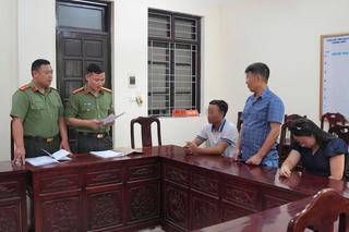 Khởi tố 3 đối tượng mua bán trái phép hoá đơn, chứng từ và trốn thuế