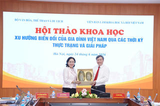 Sự bền vững của gia đình có quan hệ trực tiếp với sự bền vững của xã hội