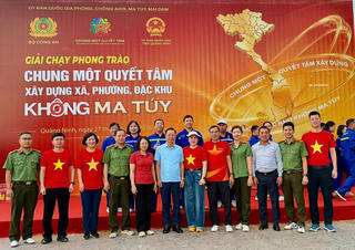 Gần 2.000 người chạy hưởng ứng Tháng hành động phòng, chống ma túy ở Quảng Ninh
