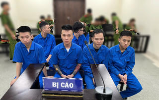 Tuyên án nhóm đối tượng mua bán trái phép ma túy, gọi taxi công nghệ 'ship' hàng