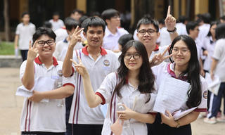 Toán, Văn không cao, môn Kinh tế - Pháp luật có thể “cứu” thí sinh?
