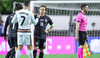  Hai đội trưởng gạo cội Cristiano Ronaldo và Luka Modric đối đầu 