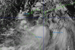 Bão MAYSAK còn khả năng đổi hướng di chuyển, đề phòng hiện tượng thời tiết nguy hiểm 