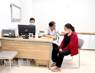 Bệnh viện Bạch Mai cơ sở Ninh Bình thực hiện hoạt động an sinh xã hội đầu tiên ngay sau khi vận hành
