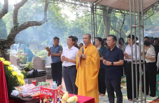 Phường Lào Cai tổ chức dâng hương và động thổ lấy mẫu hài cốt liệt sĩ để giám định ADN