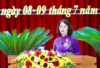 Kỳ họp thường lệ giữa năm của HĐND tỉnh Quảng Ninh khóa XV đã thông qua nhiều Nghị quyết quan trọng
