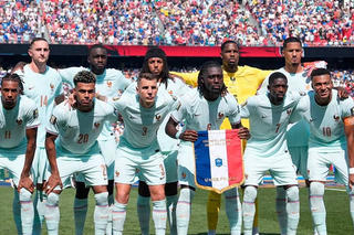  Pháp vào bán kết World Cup lần thứ ba liên tiếp.