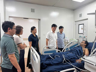 Lãnh đạo tỉnh An Giang và đặc khu thăm hỏi các nạn nhân vụ lật ca nô ở Phú Quốc