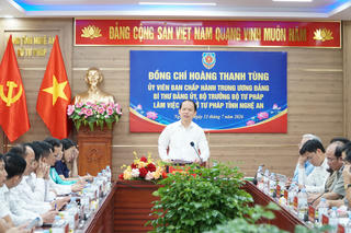 Bộ trưởng Hoàng Thanh Tùng làm việc với Sở Tư pháp và Thi hành án dân sự tỉnh Nghệ An